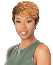 Cargar imagen en el visor de la galería, BORN FREE BY Ali WIG Easy Wave Short Cut HUMAN HAIR PIXIE 02 - BFWPX03
